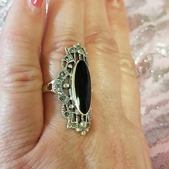 Sterling Silver Onyx Marcasite Ring - Picture 3 of 6